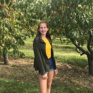 Meet your Posher, Avery